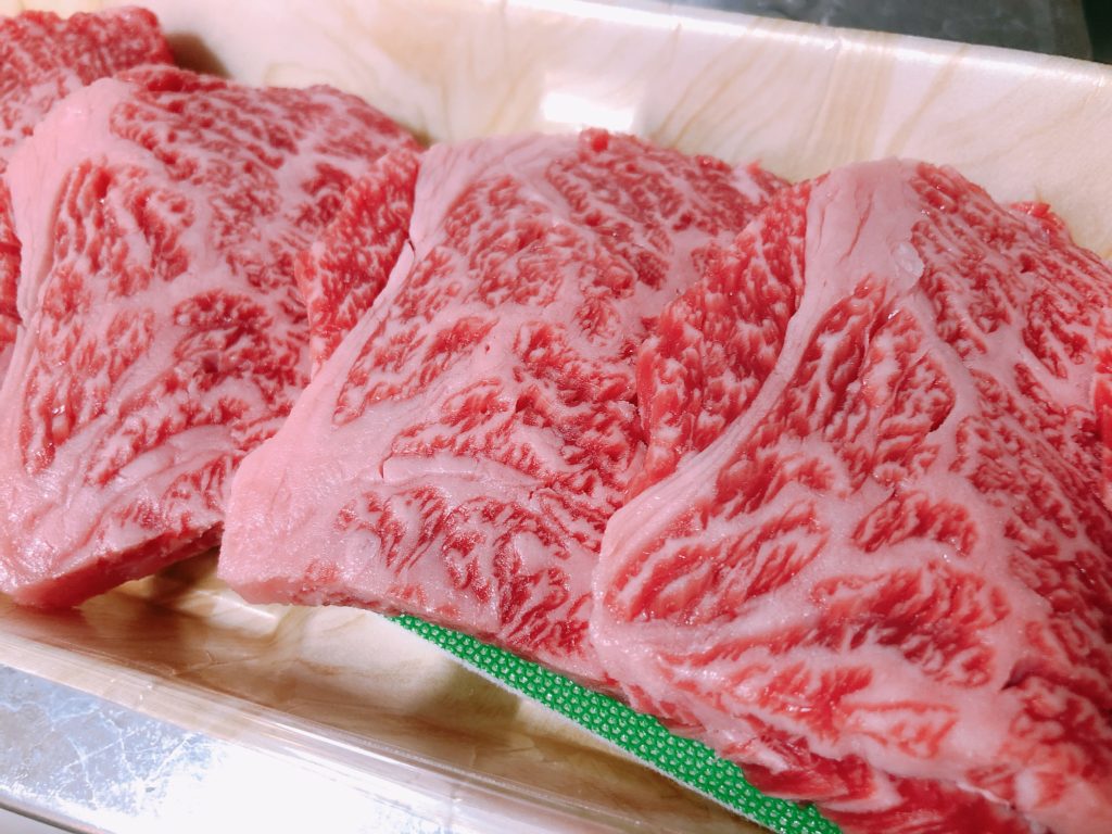 ライザップ16日目の食事。糖質制限中に霜降り肉（肩ロース）を食べる